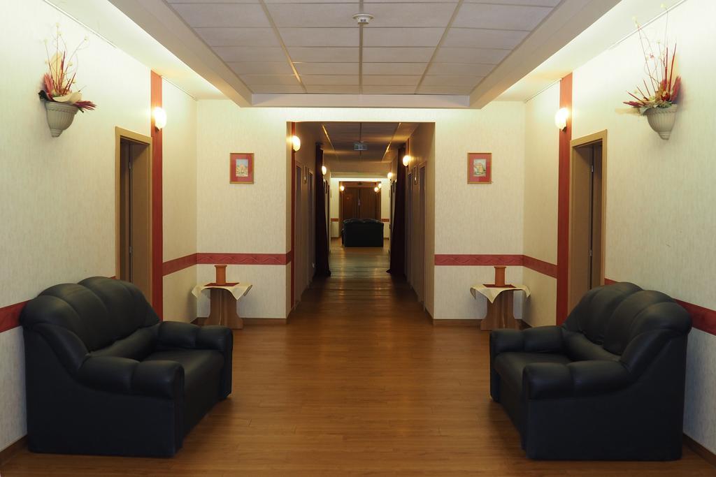 Hary Hotel ケチケメート エクステリア 写真